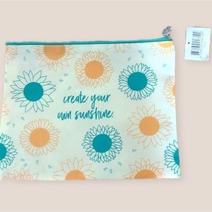 🌹2/$15 Thrive Causemetic Floral Sunny Makeup Bag